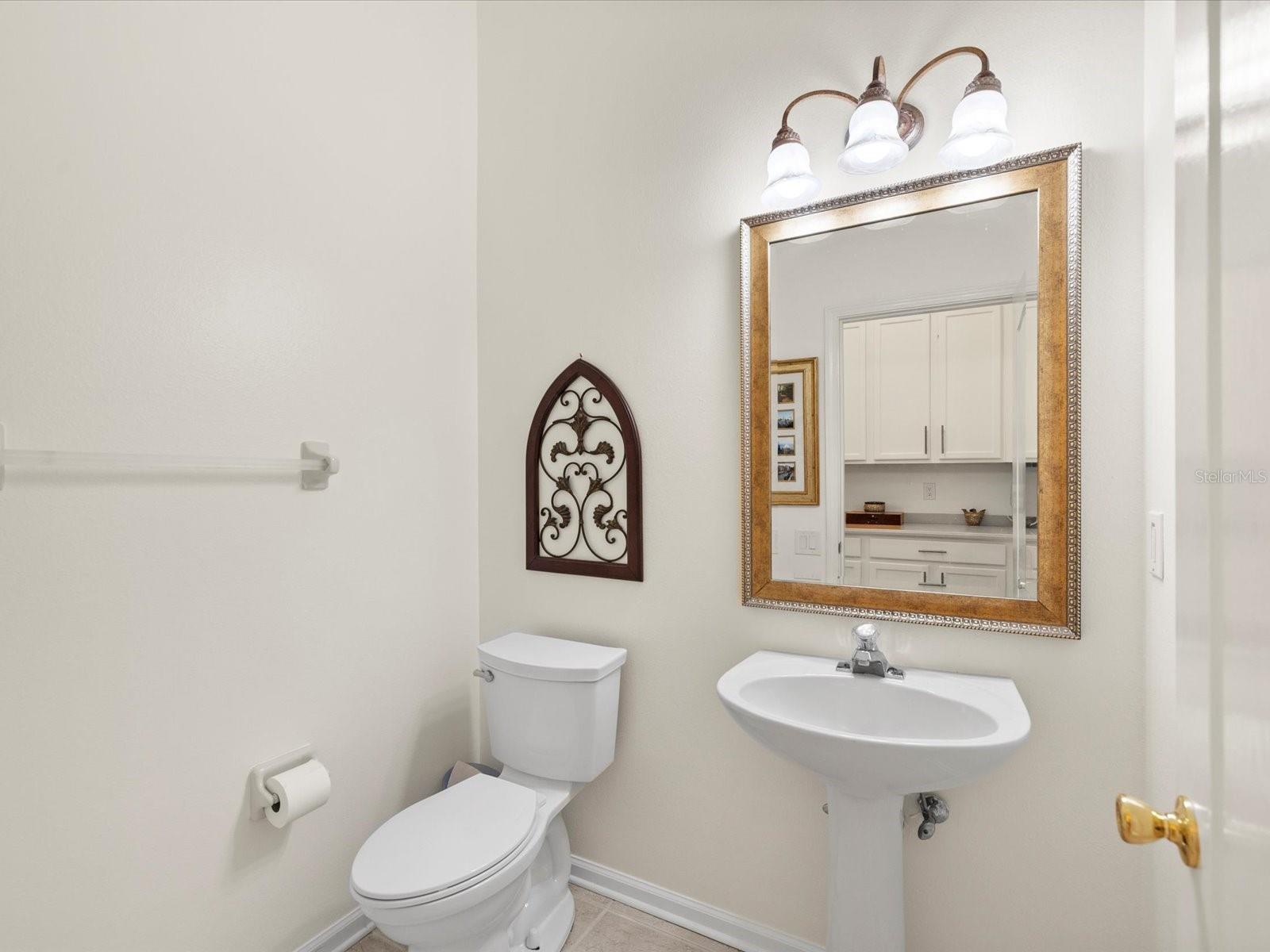 LEXINGTON OAKS VILLAGE 08 09 - Residential