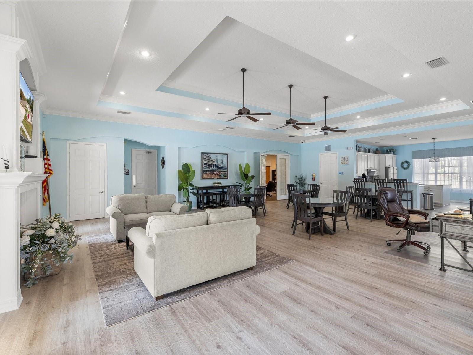 LEXINGTON OAKS VILLAGE 08 09 - Residential