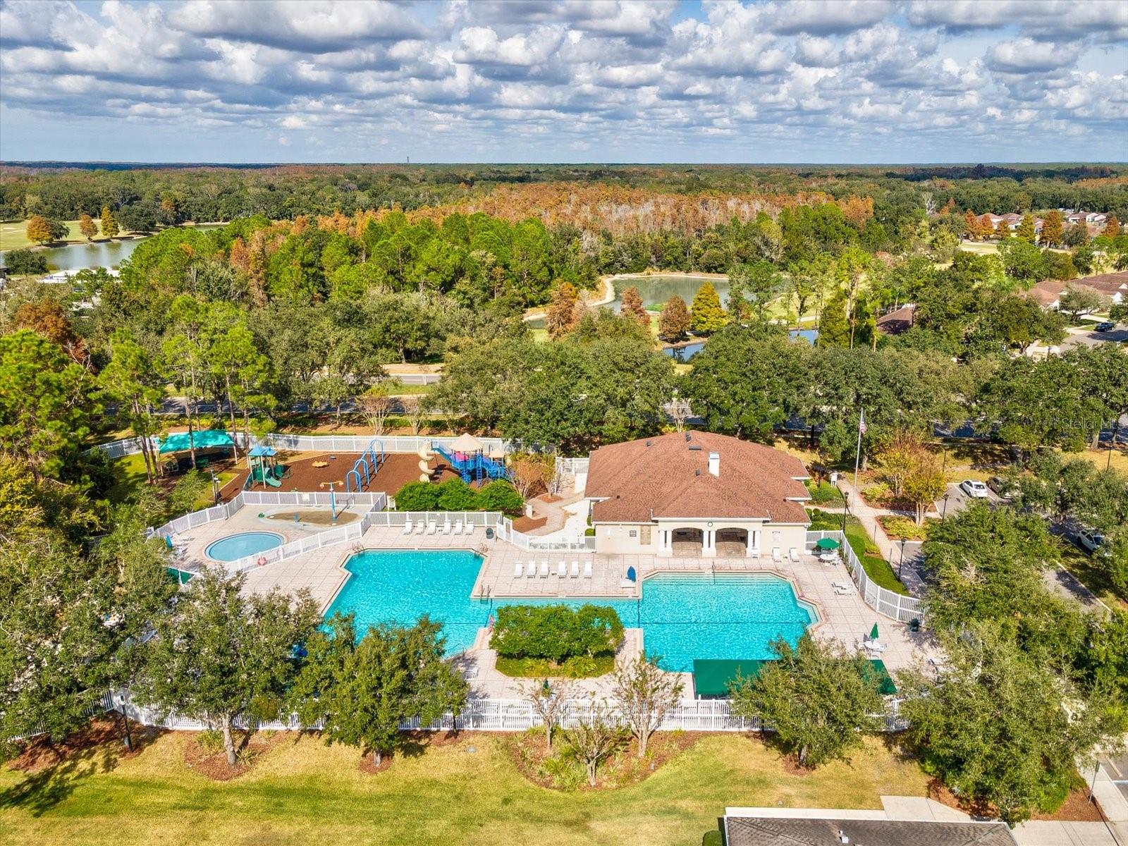 LEXINGTON OAKS VILLAGE 08 09 - Residential