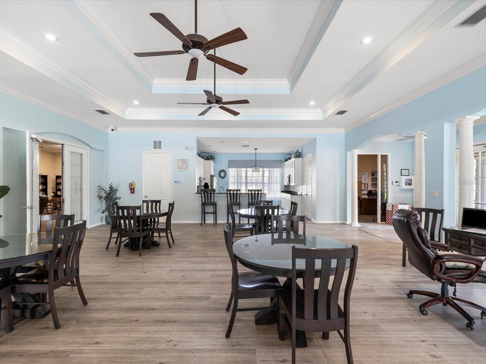 LEXINGTON OAKS VILLAGE 08 09 - Residential