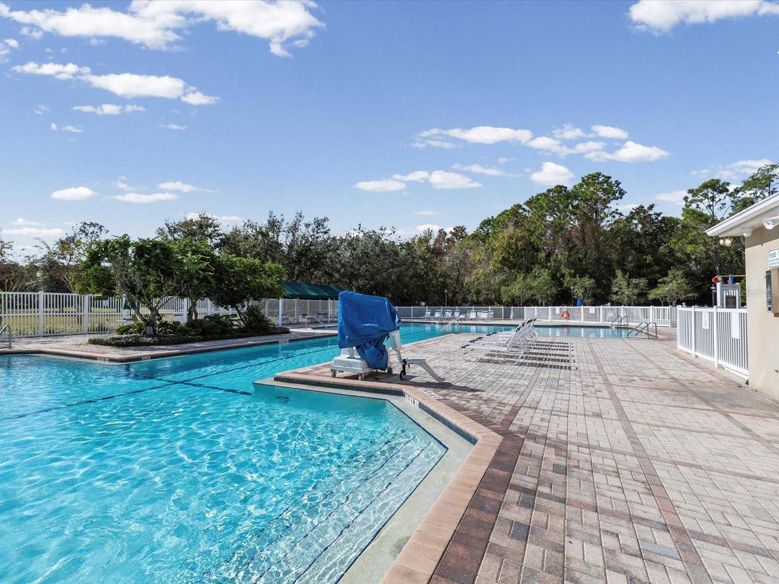 LEXINGTON OAKS VILLAGE 08 09 - Residential