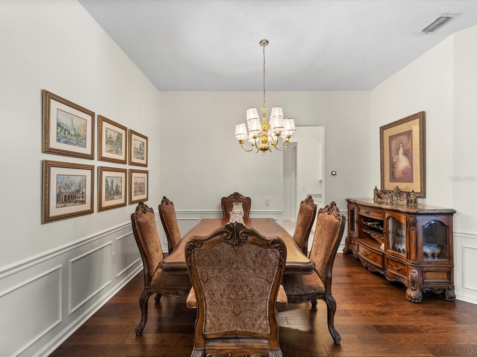 LEXINGTON OAKS VILLAGE 08 09 - Residential