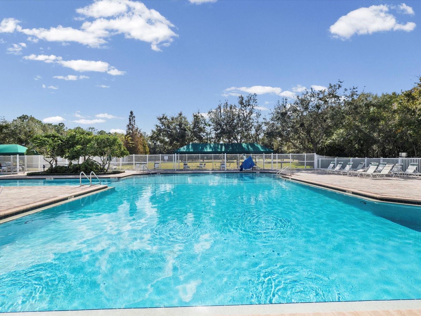 LEXINGTON OAKS VILLAGE 08 09 - Residential