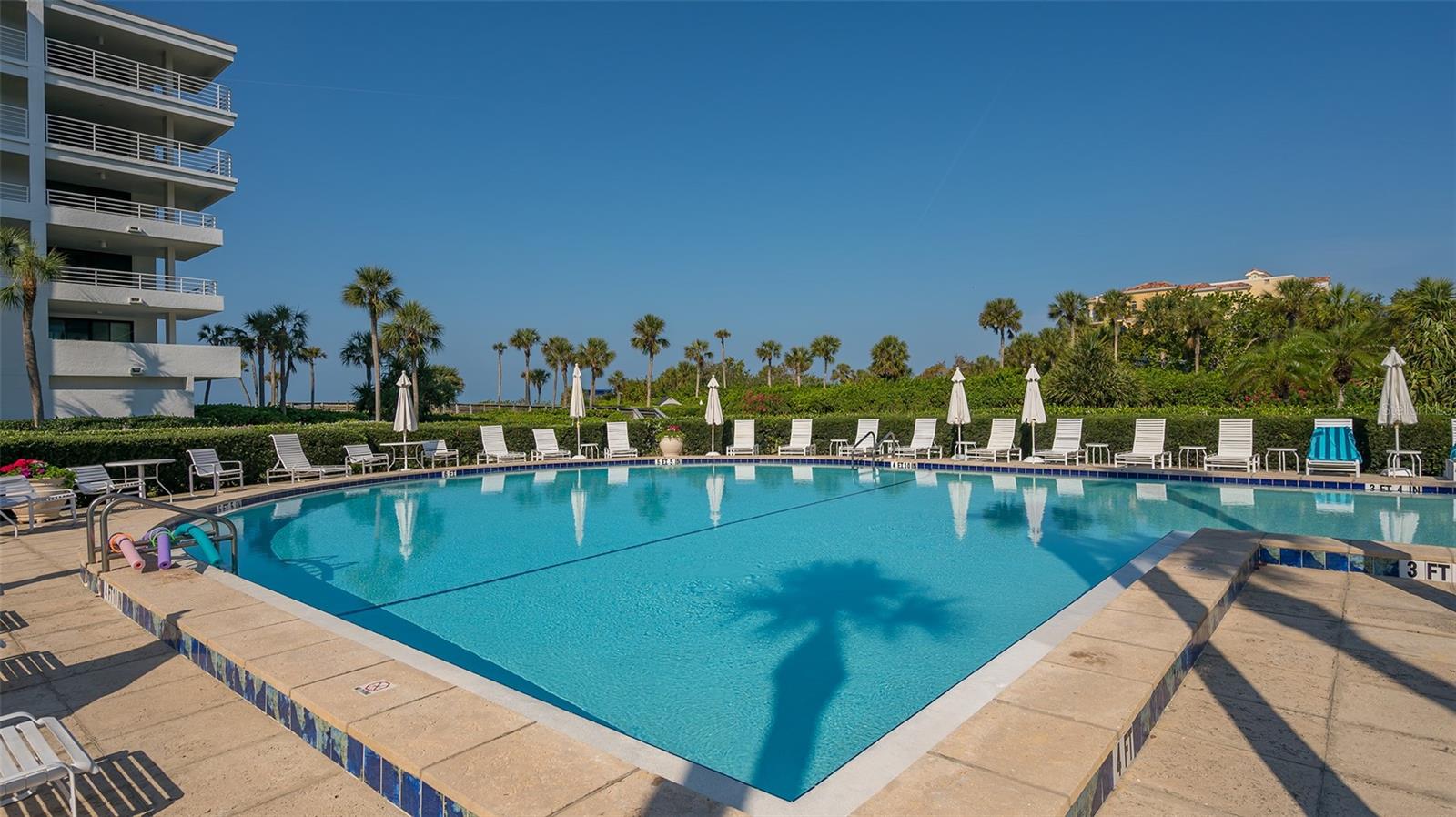 SUNSET BEACH - Residential Lease