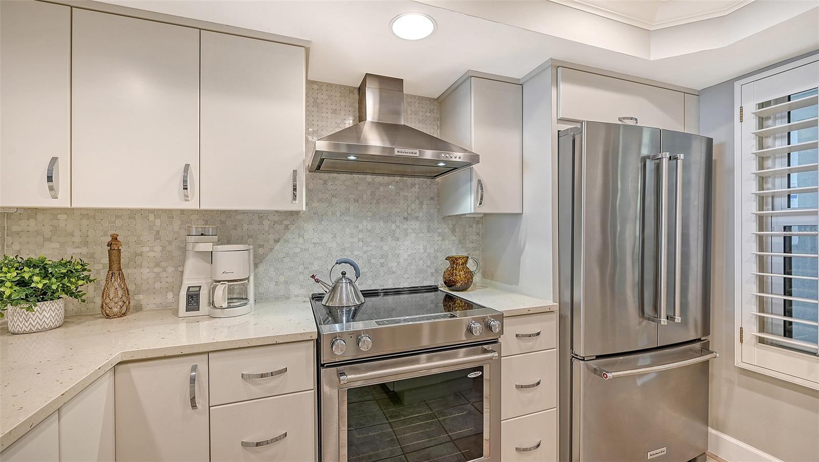 SUNSET BEACH - Residential Lease