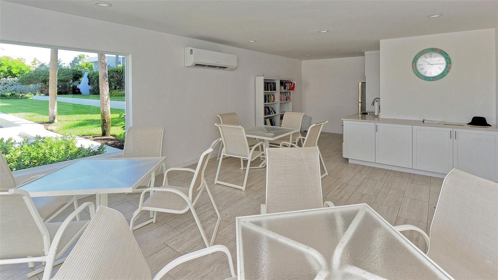 SUNSET BEACH - Residential Lease