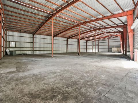 Tiny photo for 3155 Us Highway 441/27, Fruitland Park, FL 34731 (MLS # G5114819)