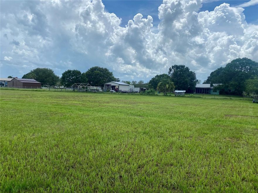 Edge Acres-1/2 Acre Lot at end of cut-de-sac. Edgewater Acres is only 10 minutes from Okeechobee but feels like you are in country.  The homes are all custom and great neighborhood for families.