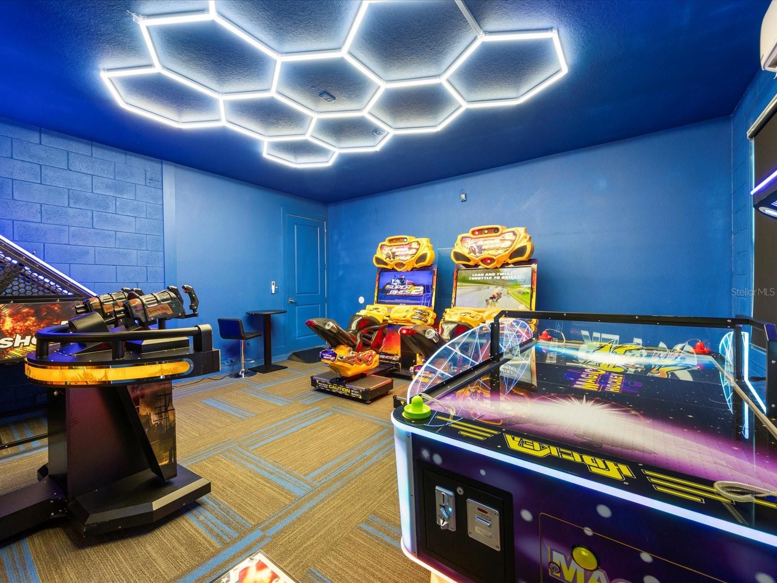 REUNION WEST VLGS NORTH - Residential