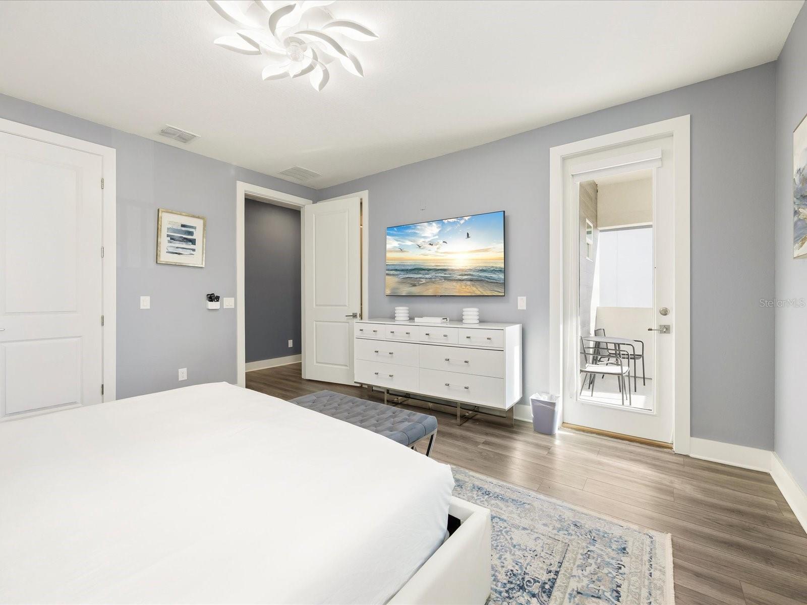 REUNION WEST VLGS NORTH - Residential