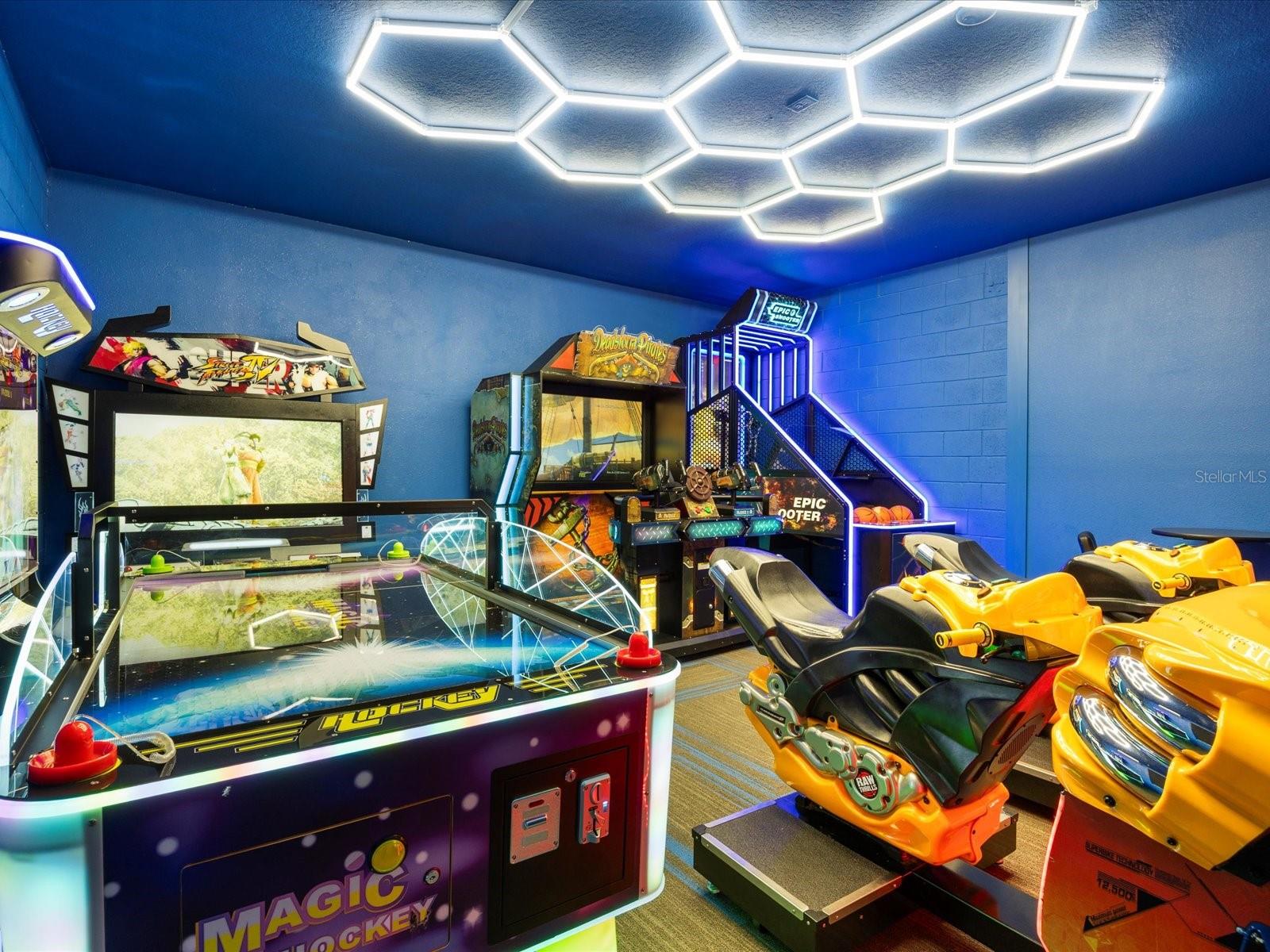 REUNION WEST VLGS NORTH - Residential