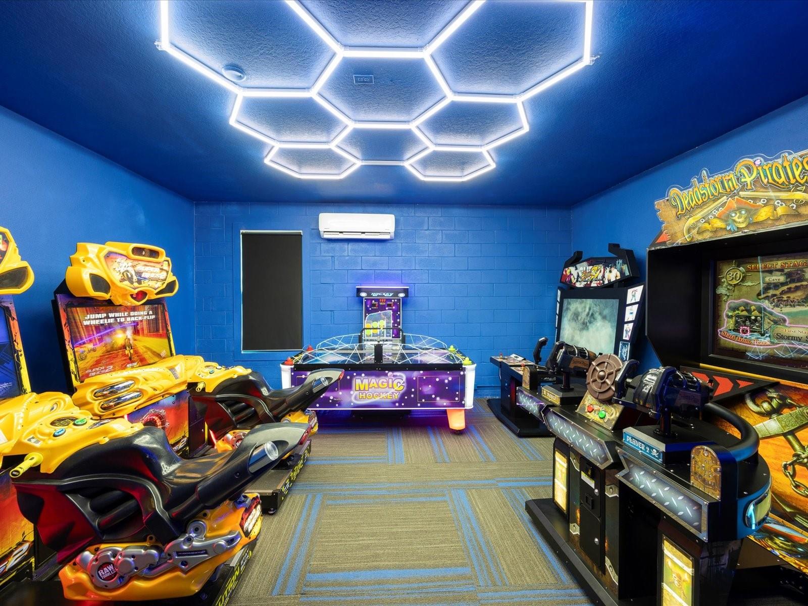 REUNION WEST VLGS NORTH - Residential