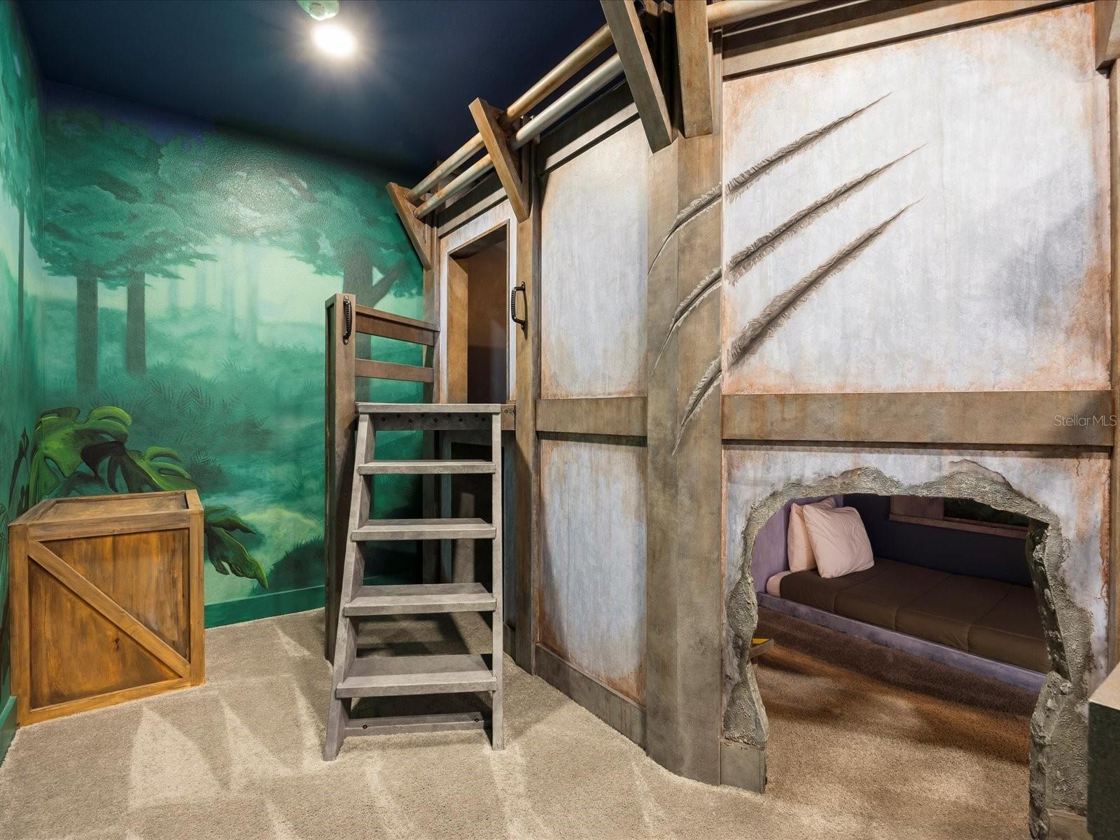 REUNION WEST VLGS NORTH - Residential