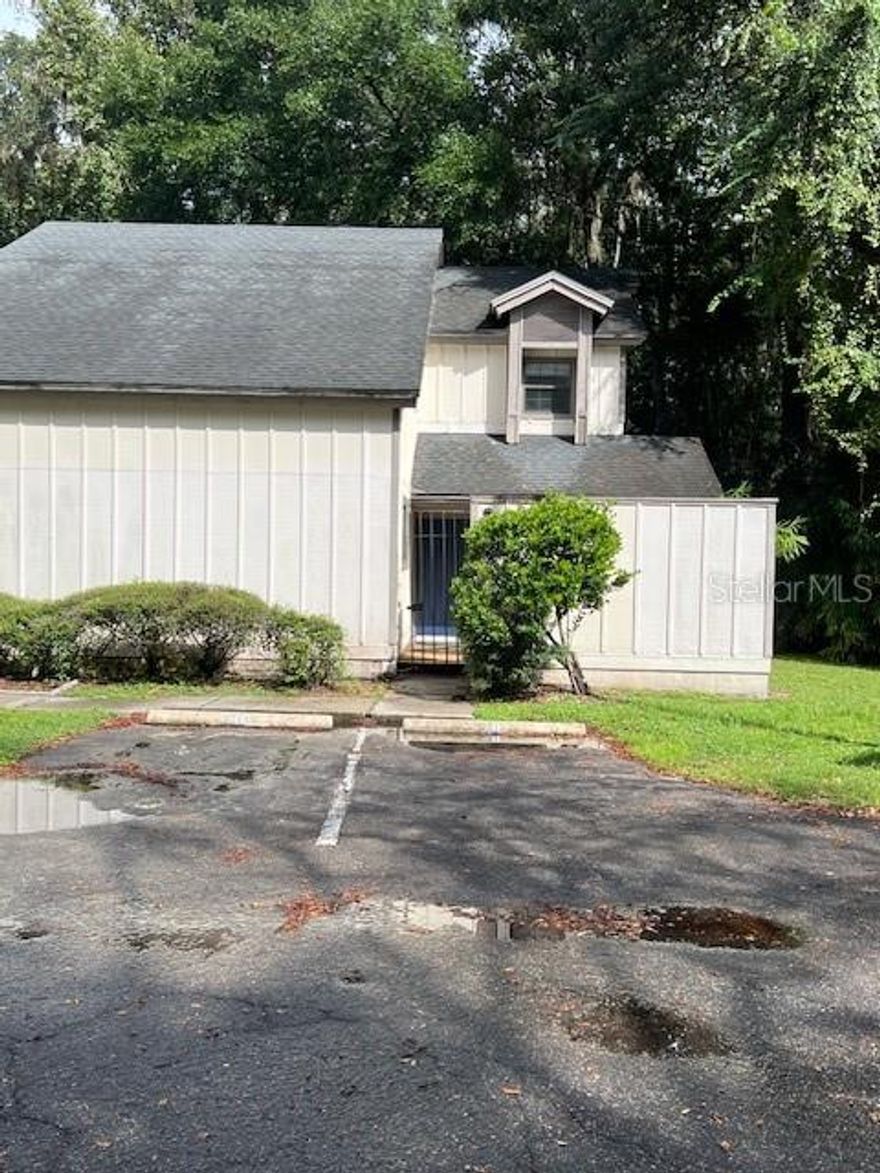 Welcome to this beautifully updated end unit condominium is in the conveniently located community of Cypress Pointe. Offering a blend of comfort, style, and convenience, this two-story home features an open and airy layout perfect for a busy lifestyle.
Step inside to find fresh new vinyl plank flooring and paint throughout, creating a bright and inviting atmosphere. The updated kitchen includes granite countertops, stainless steel appliances, and plenty of cabinet space—ideal for both everyday meals and entertaining guests.
The main living area impresses with soaring ceilings and natural light, while the open upstairs loft overlooks the living room, providing the perfect flex space for a home office, media area, or reading nook.
With three spacious bedrooms and two full baths, this home offers plenty of room for family or guests. Cypress Point, has a community pool, and offers access to the city transit, close to shopping, dining, the University of Florida, Santa Fe, easy access to I-75 and all that Gainesville has to explore.