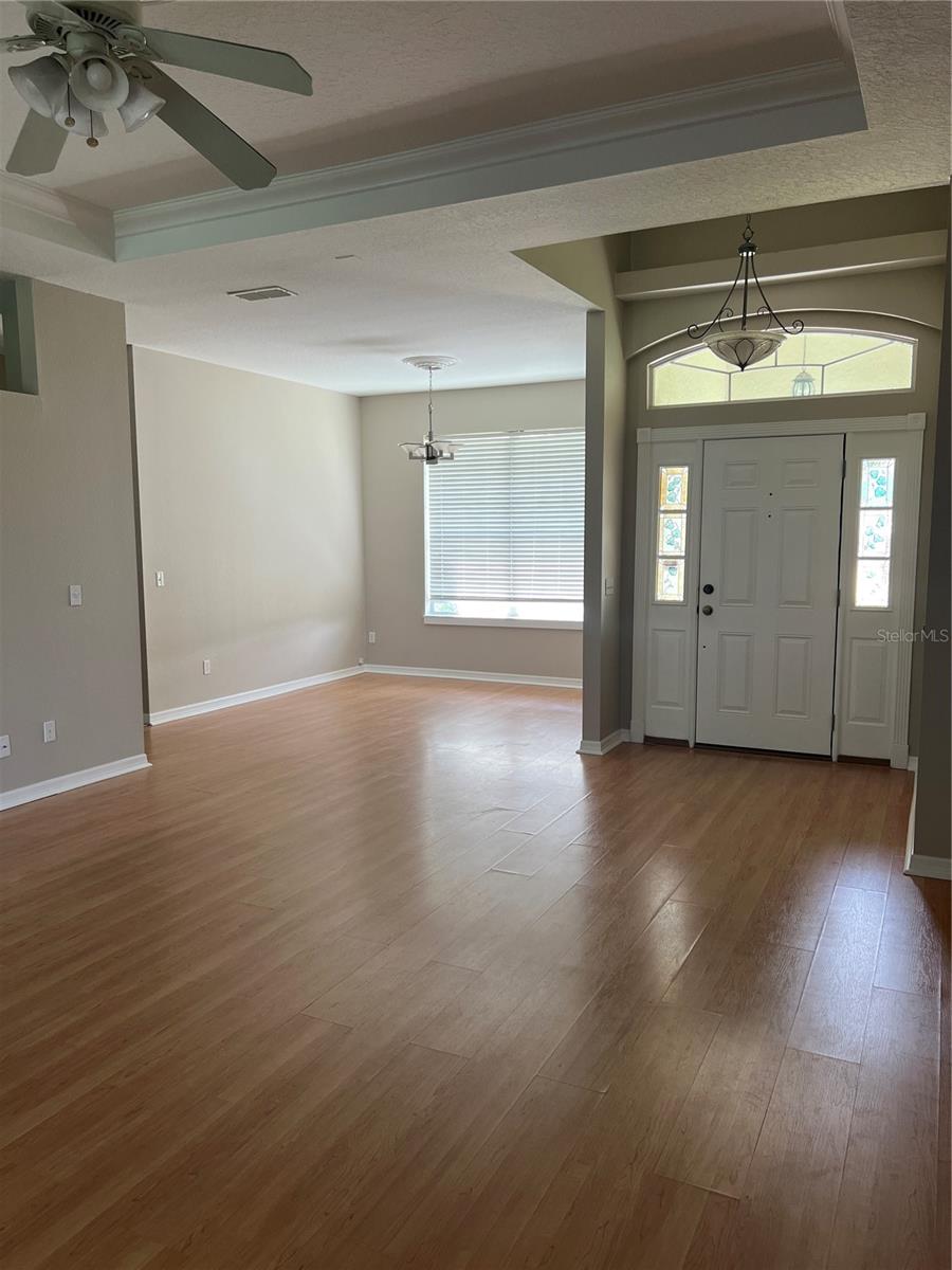 200 S GOODMAN AVENUE