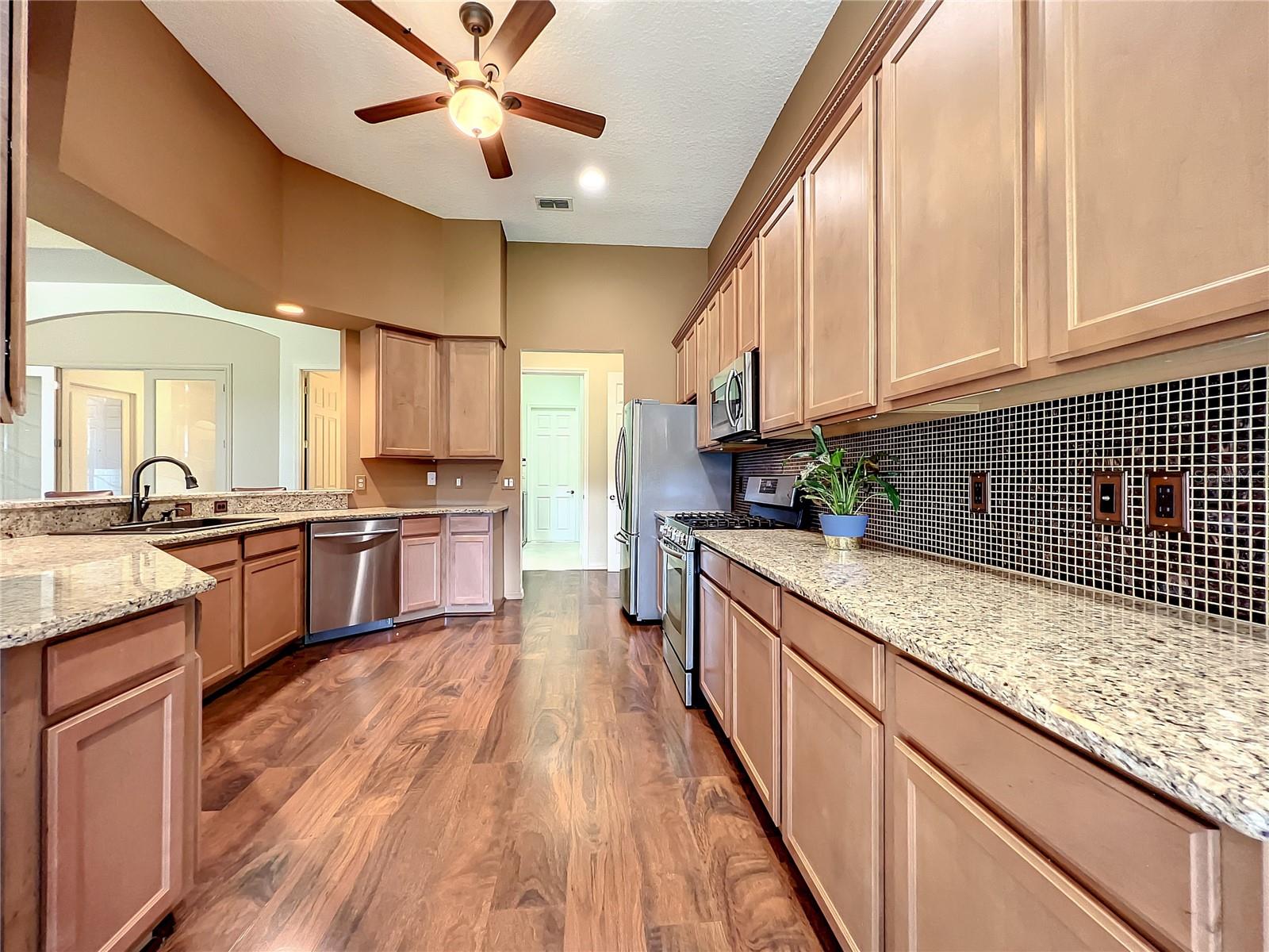 GROVELAND CASCADES GROVELAND PH 01 - Residential