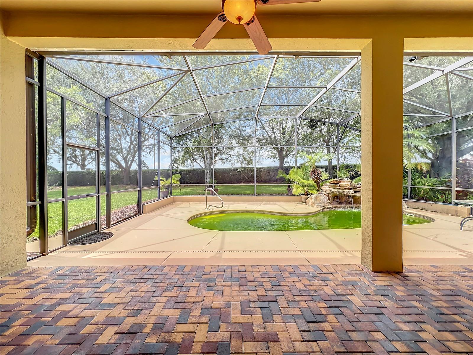 GROVELAND CASCADES GROVELAND PH 01 - Residential