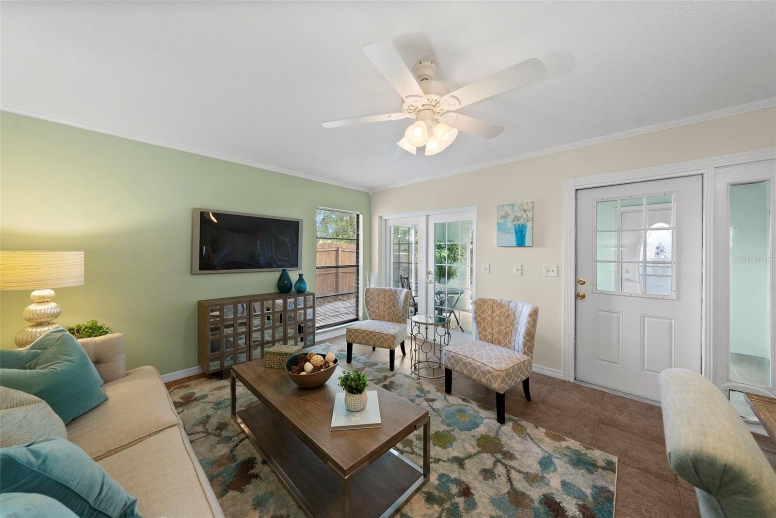 GLEN ELLEN VILLAGE - Residential