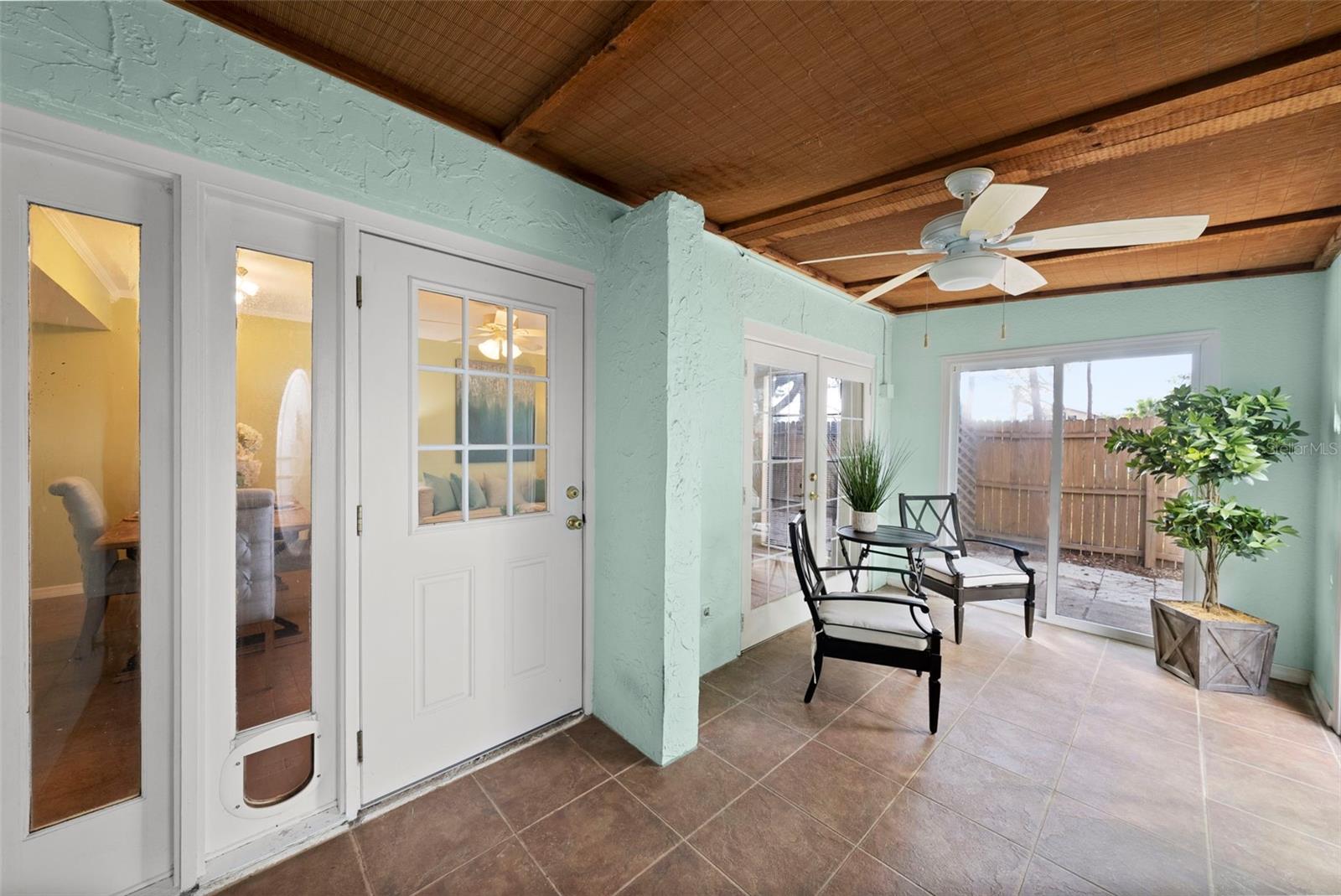 GLEN ELLEN VILLAGE - Residential