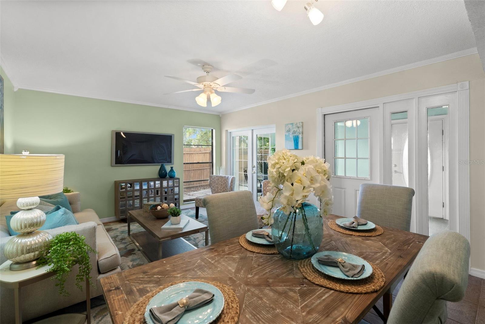 GLEN ELLEN VILLAGE - Residential