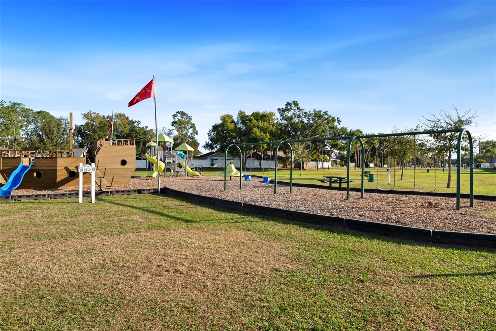 GLEN ELLEN VILLAGE - Residential