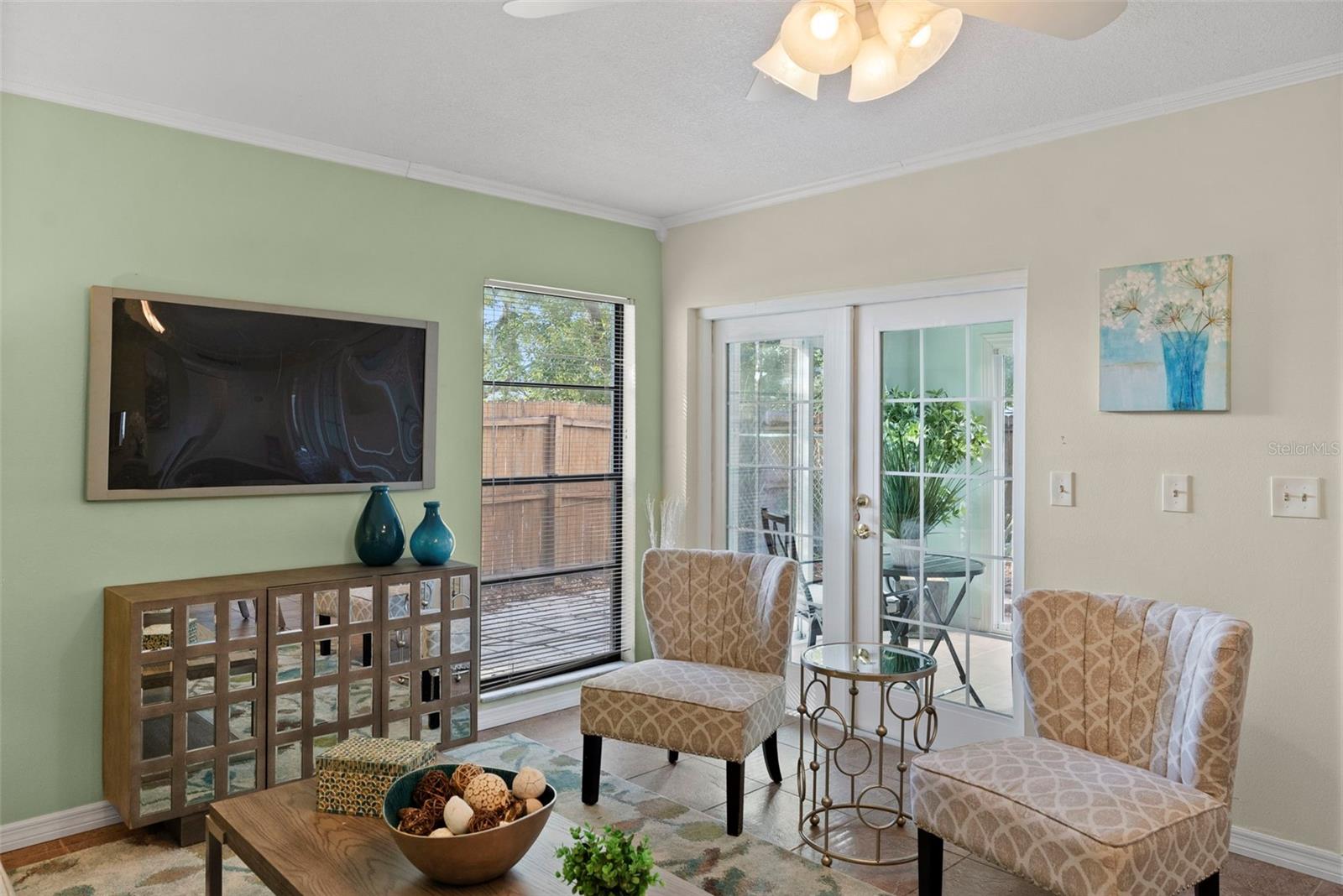 GLEN ELLEN VILLAGE - Residential