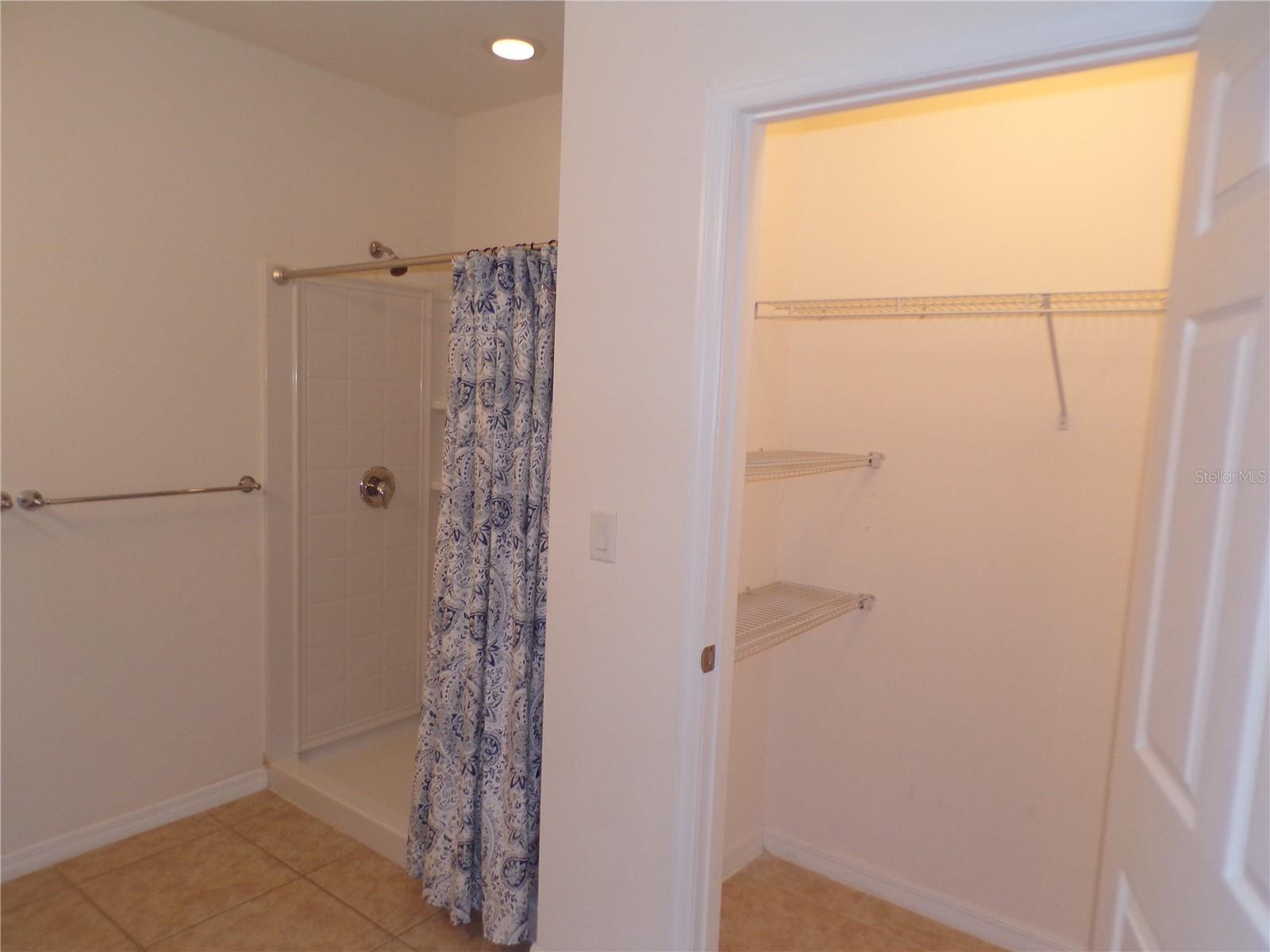 WATERFORD ESTATES - Residential Lease