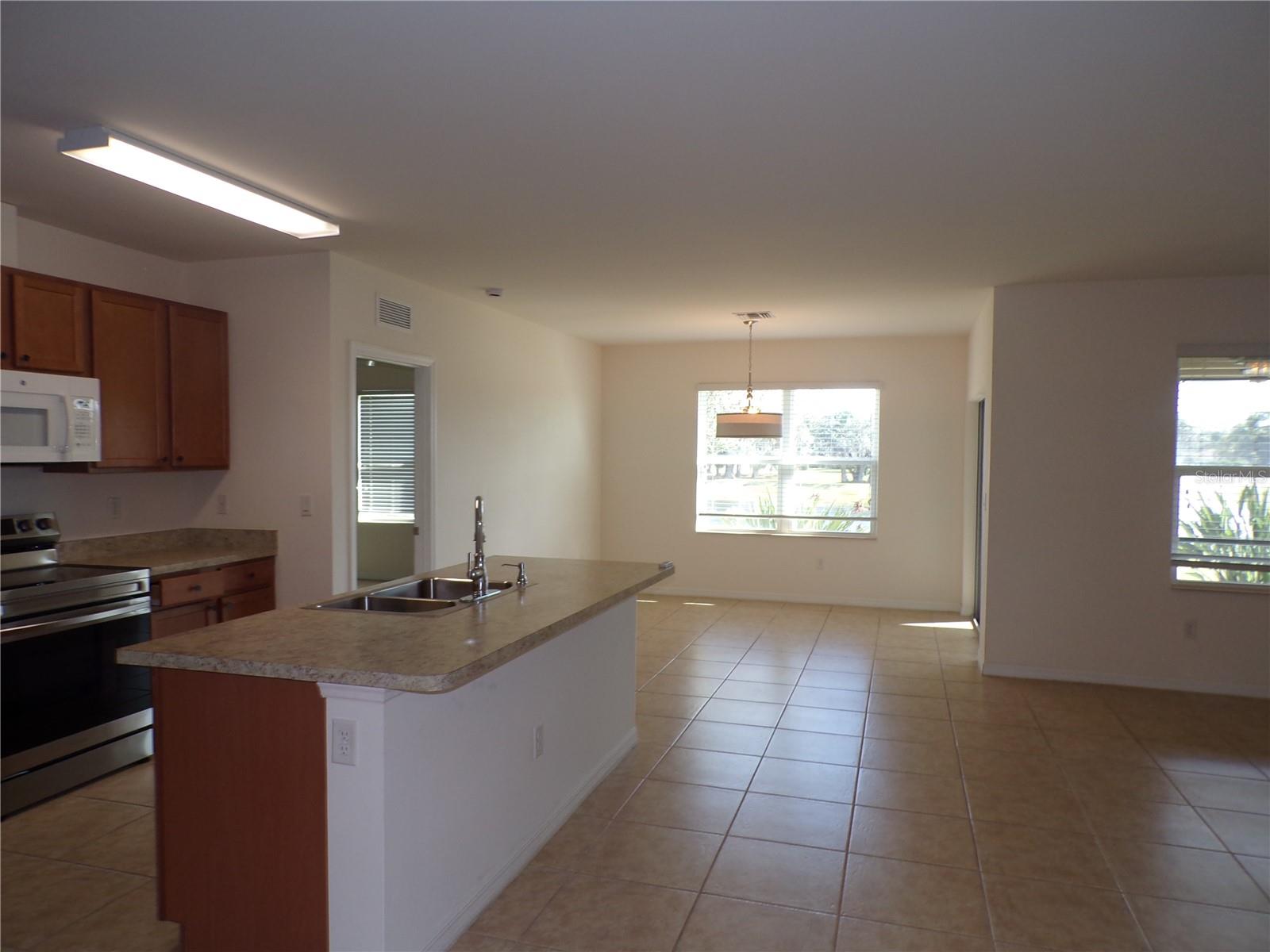 WATERFORD ESTATES - Residential Lease