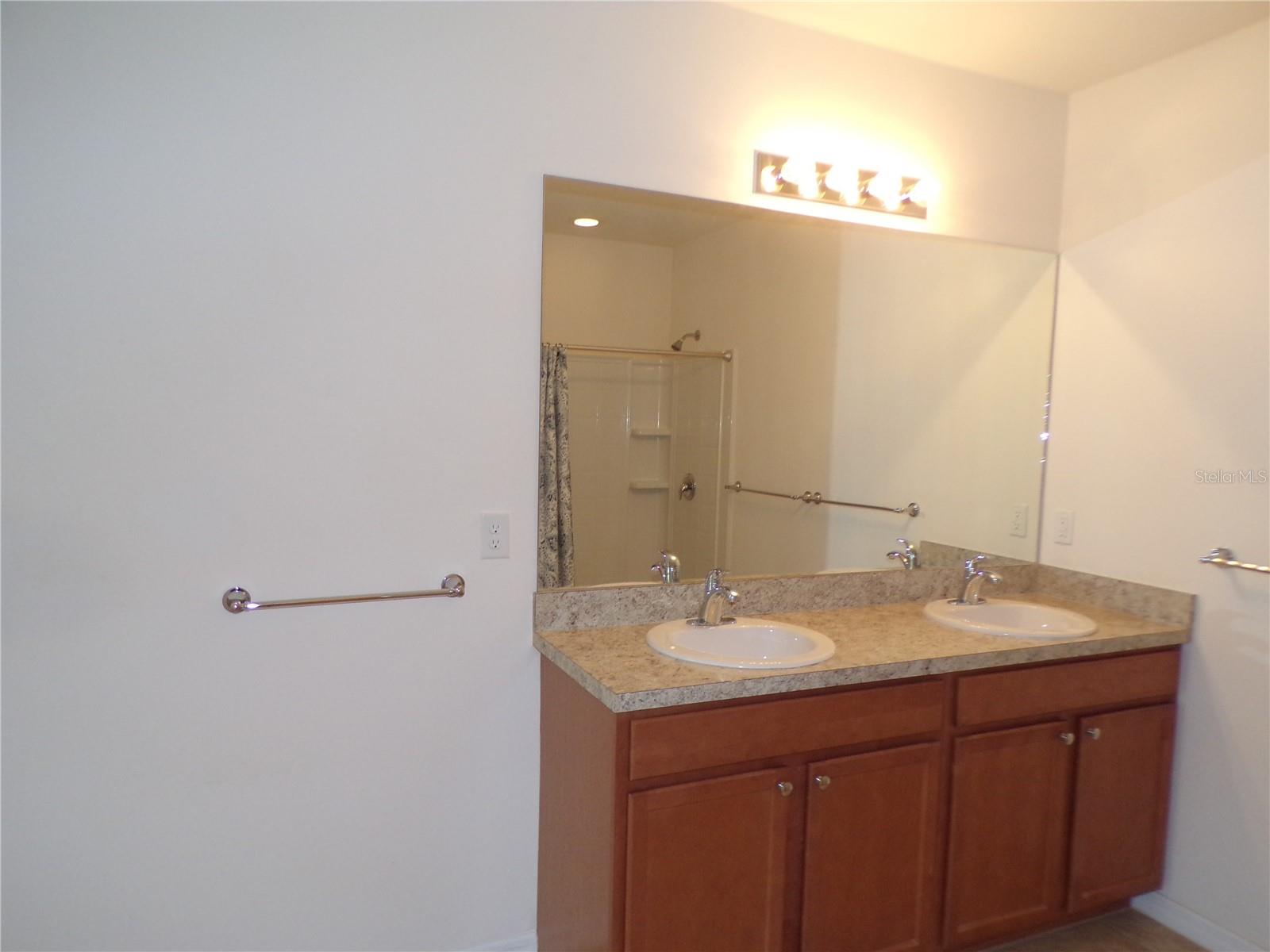 WATERFORD ESTATES - Residential Lease