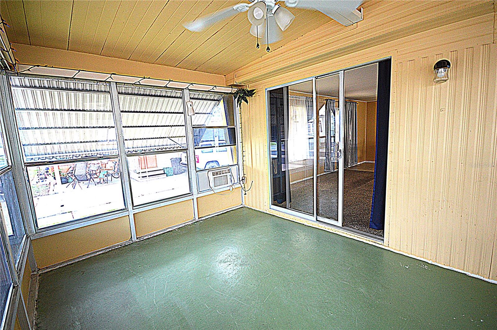 TARPON SHORES MOBILE HOME VILLAGE UNREC - Residential