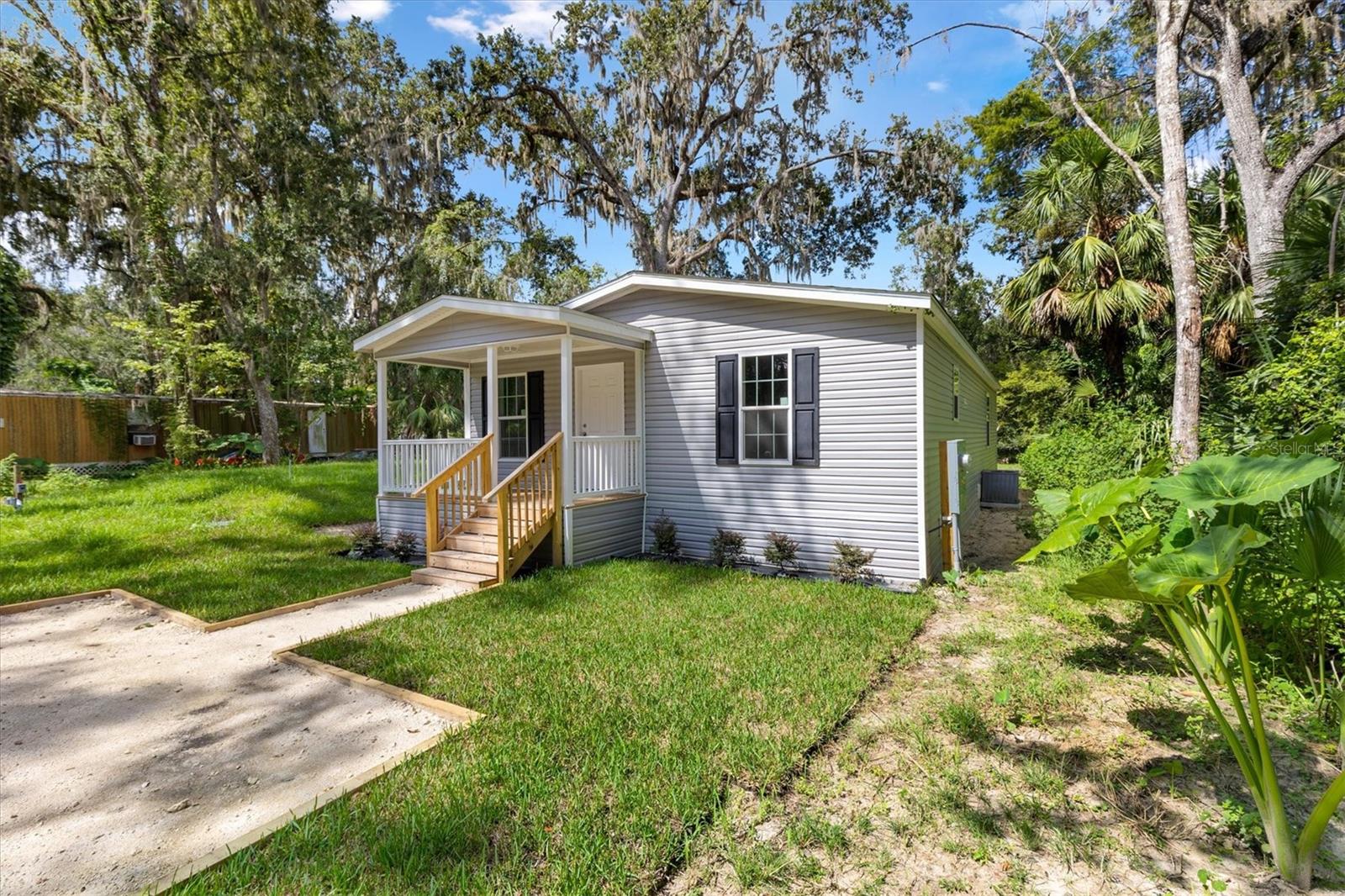 PANA-COO-CHEE RETREATS - Residential