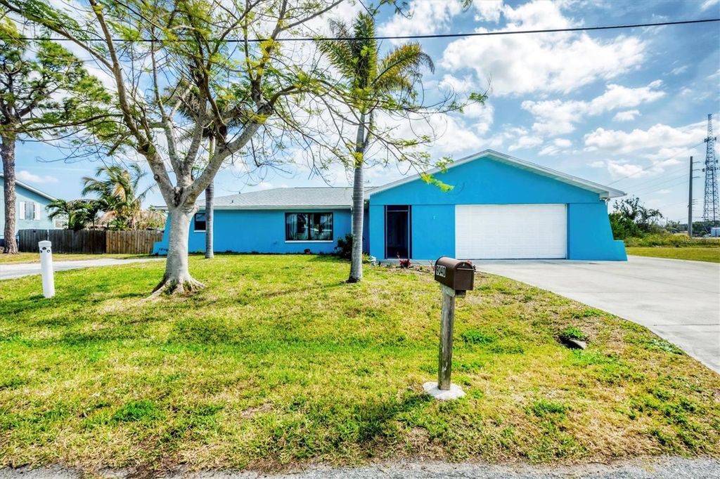 Photo of 9040 Everington Road, Englewood, FL 34224 (MLS # D6143358)