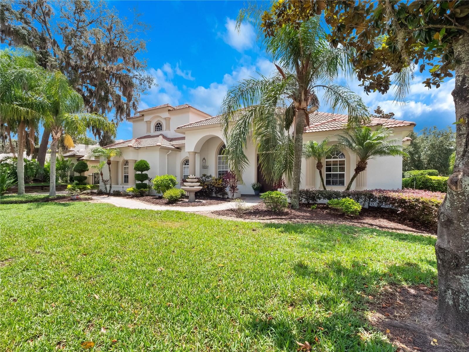 8531 CYPRESS HOLLOW COURT