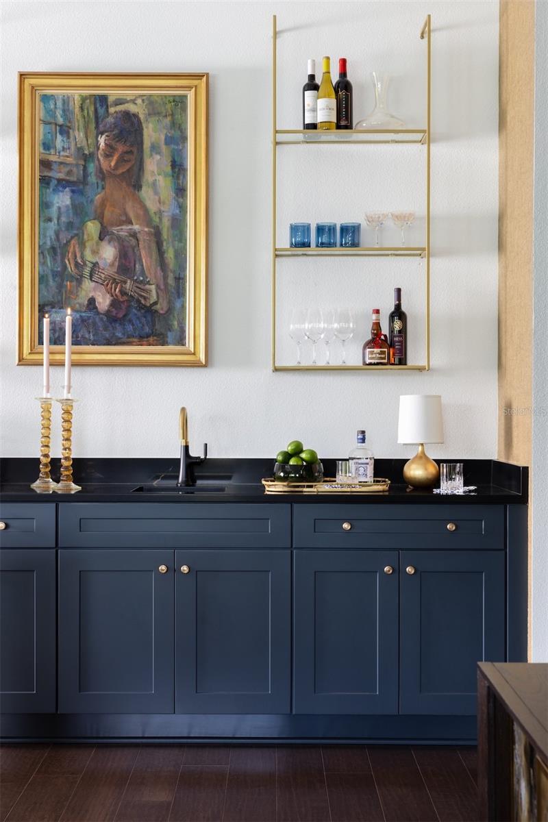 9115 SANTORINI DRIVE