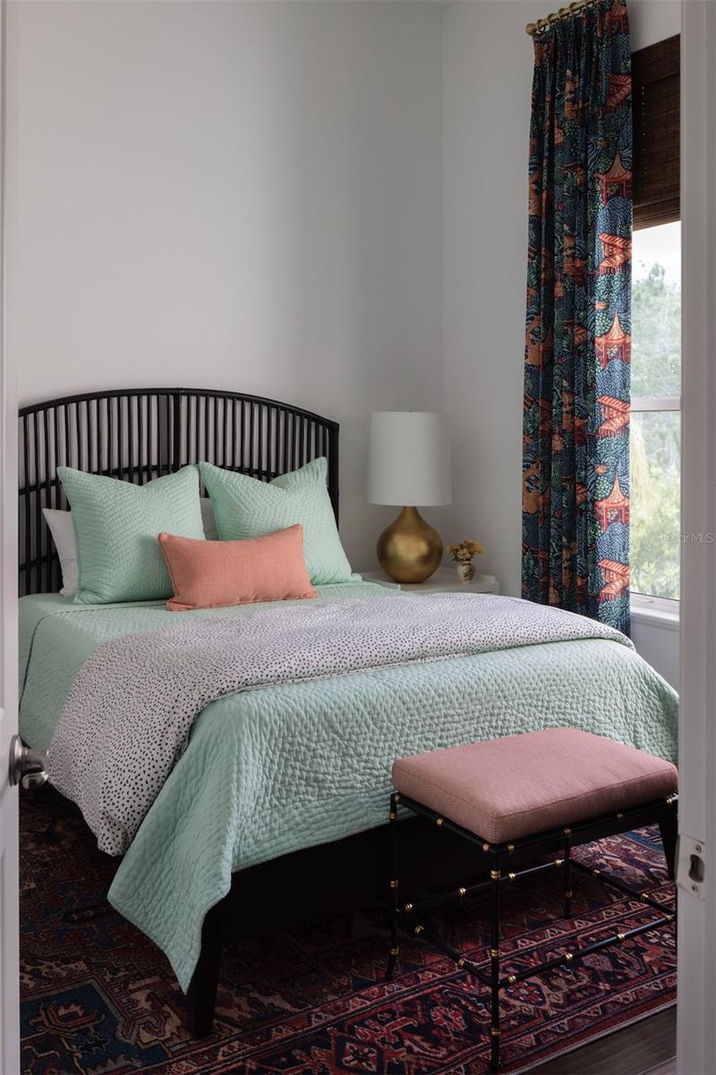 LAUREL POINTE PH 1 - Residential