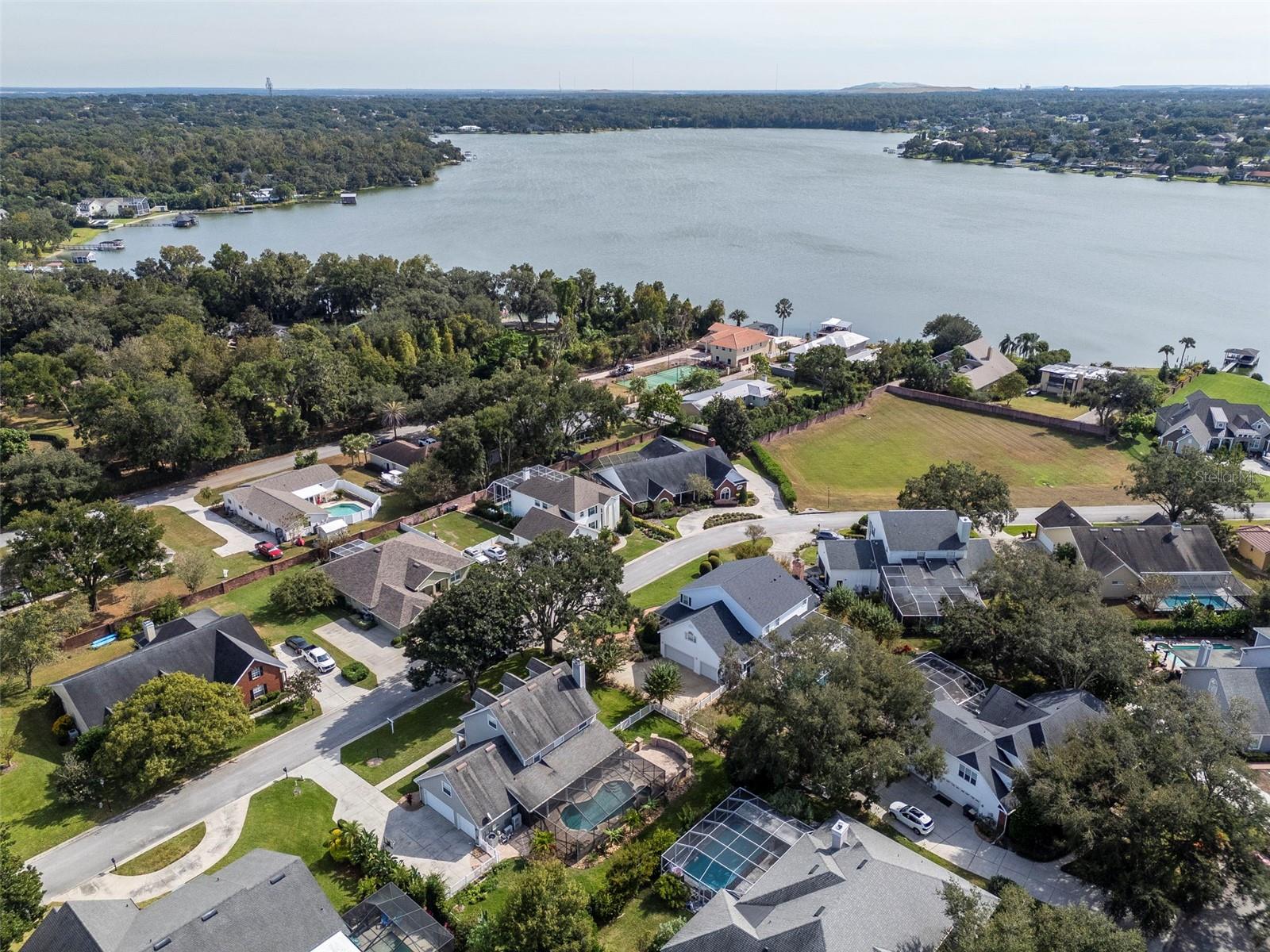 VILLAGE/SCOTT LAKE - Residential