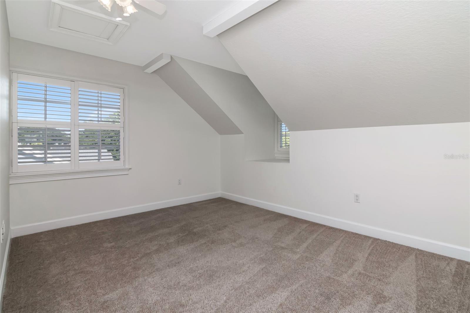 VILLAGE/SCOTT LAKE - Residential