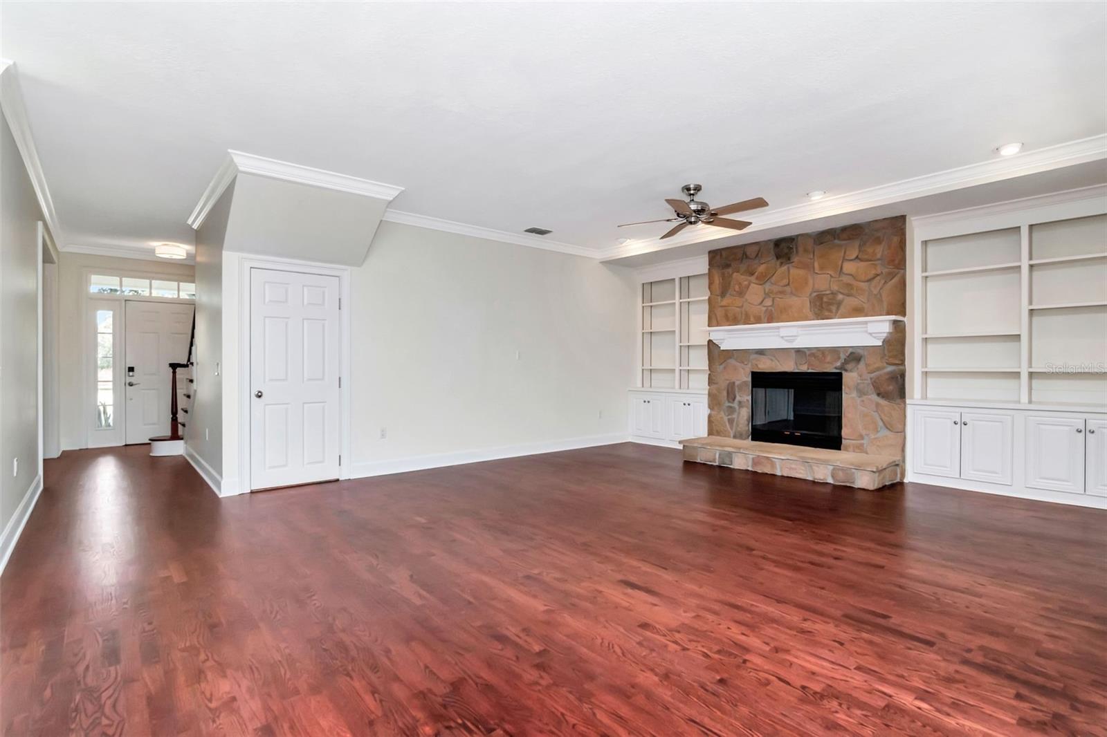 VILLAGE/SCOTT LAKE - Residential