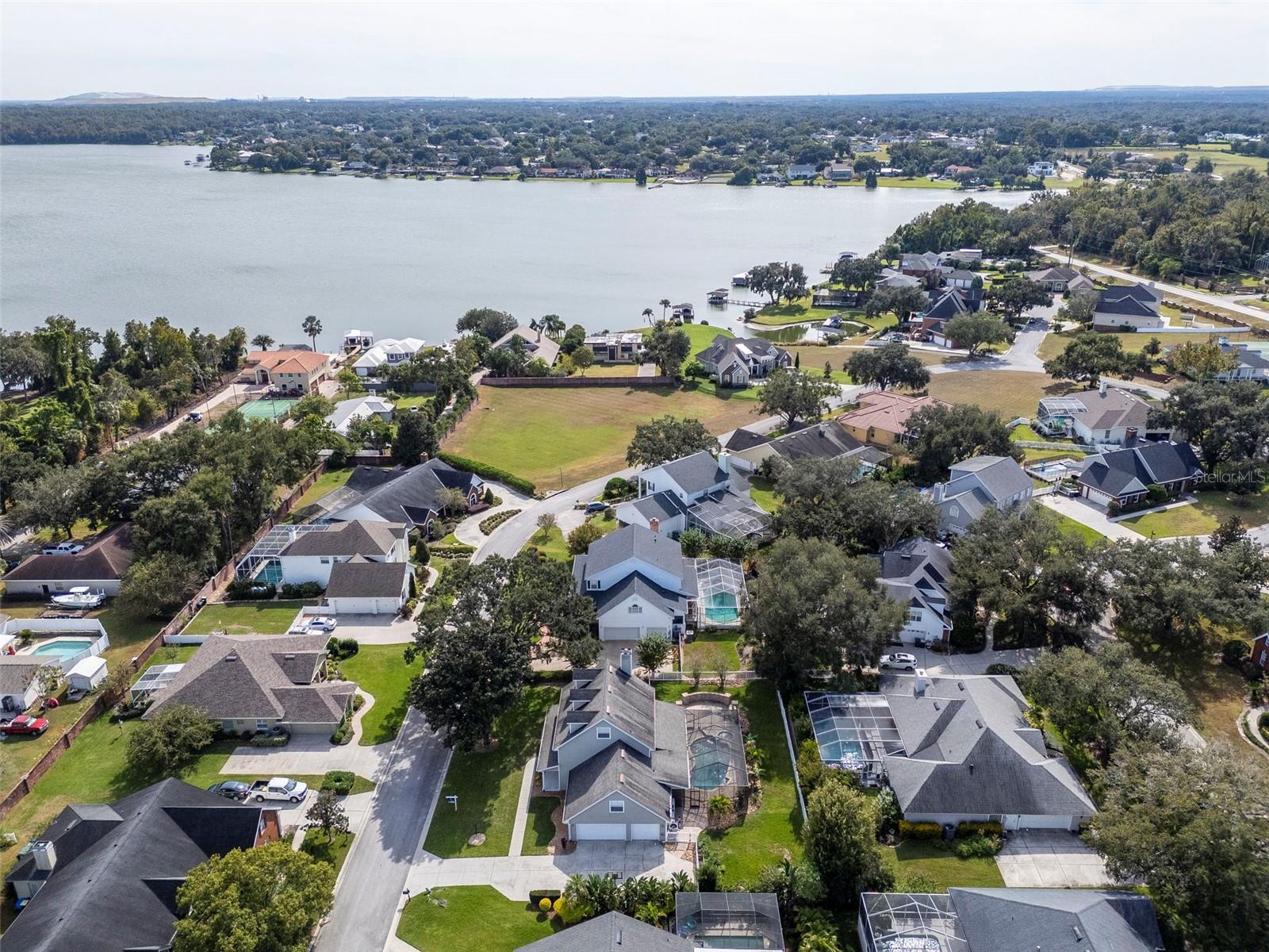 VILLAGE/SCOTT LAKE - Residential