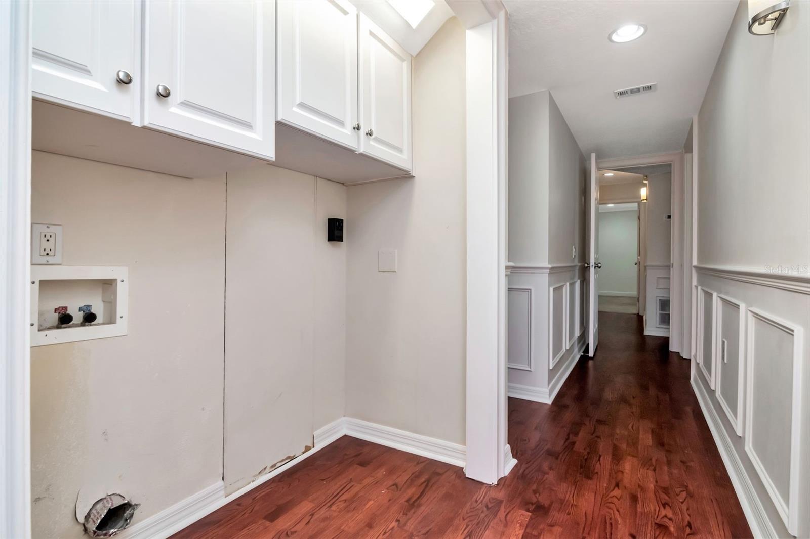 VILLAGE/SCOTT LAKE - Residential