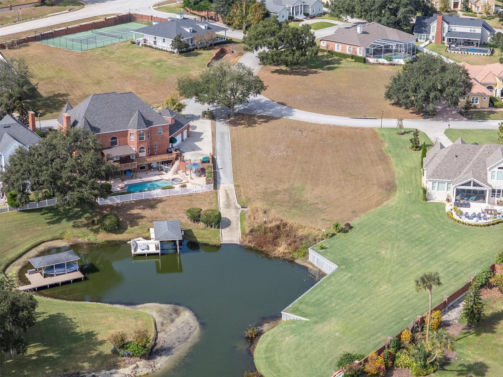 VILLAGE/SCOTT LAKE - Residential