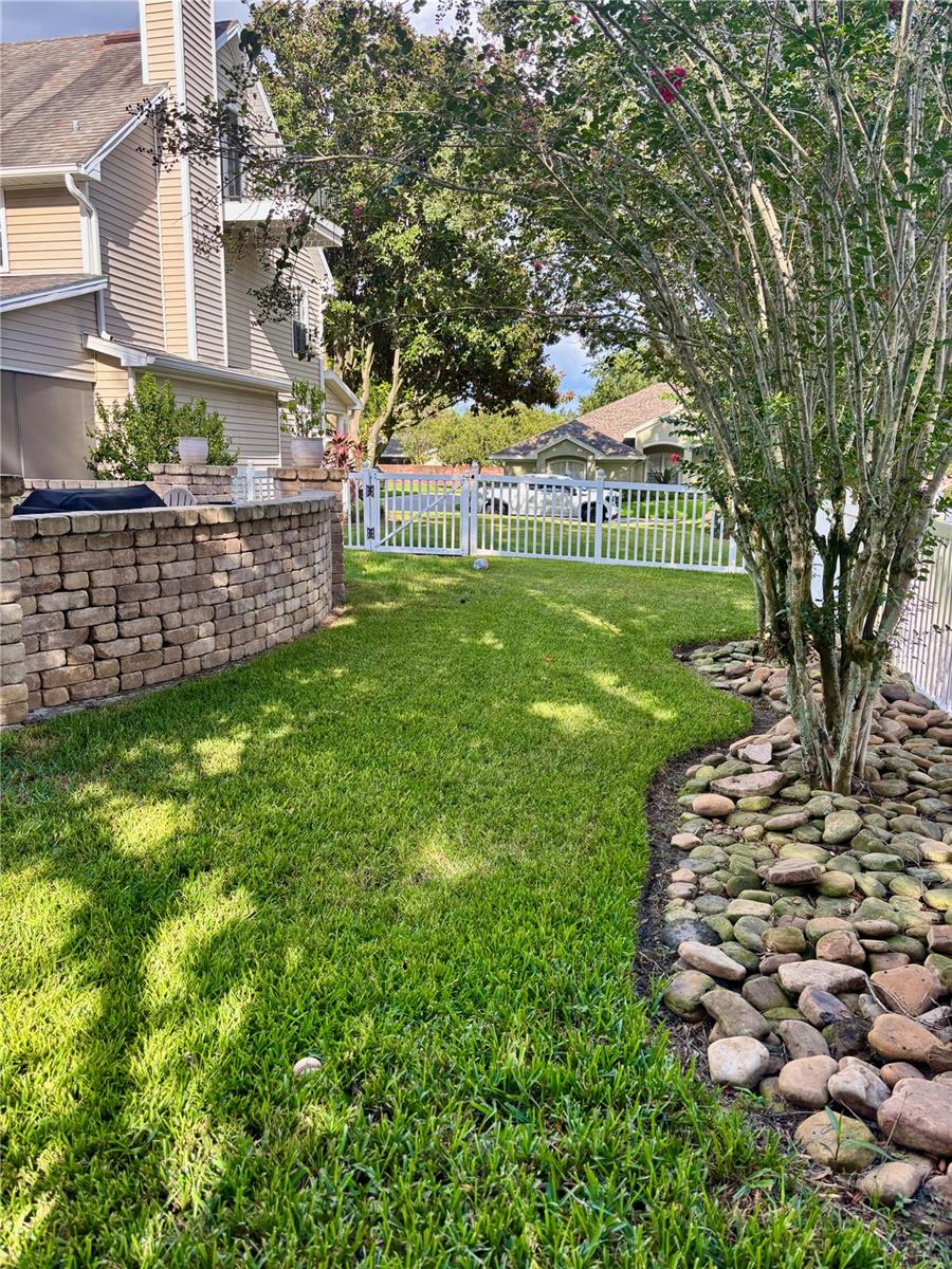 VILLAGE/SCOTT LAKE - Residential