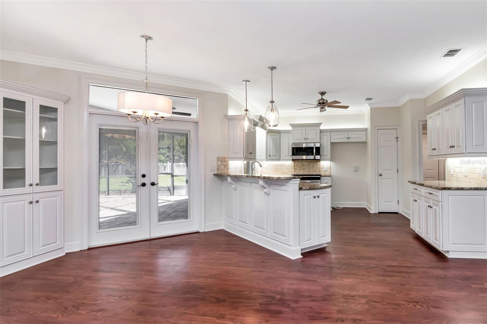 VILLAGE/SCOTT LAKE - Residential