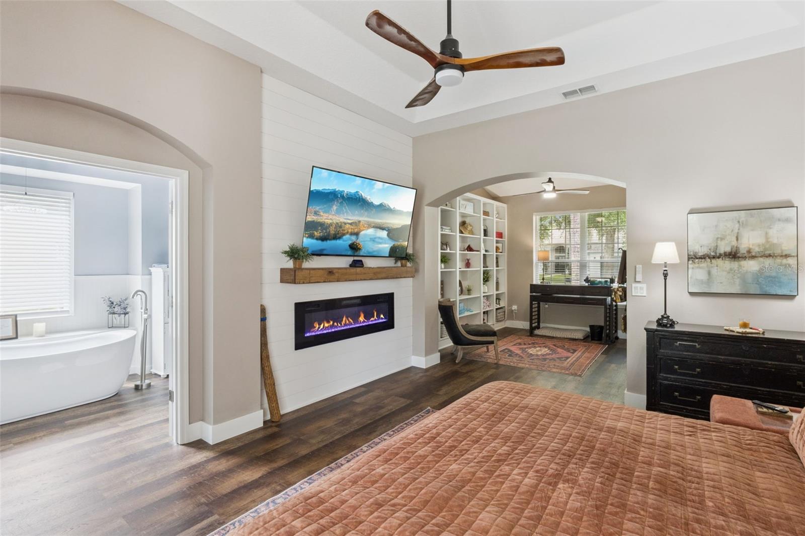 THE COUNTRY CLUB OF MOUNT DORA - Residential