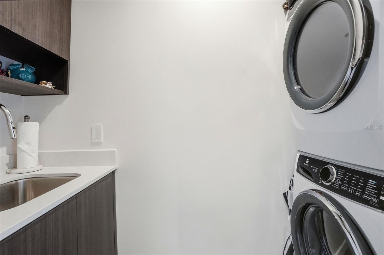 MARINA POINTE EAST - Residential