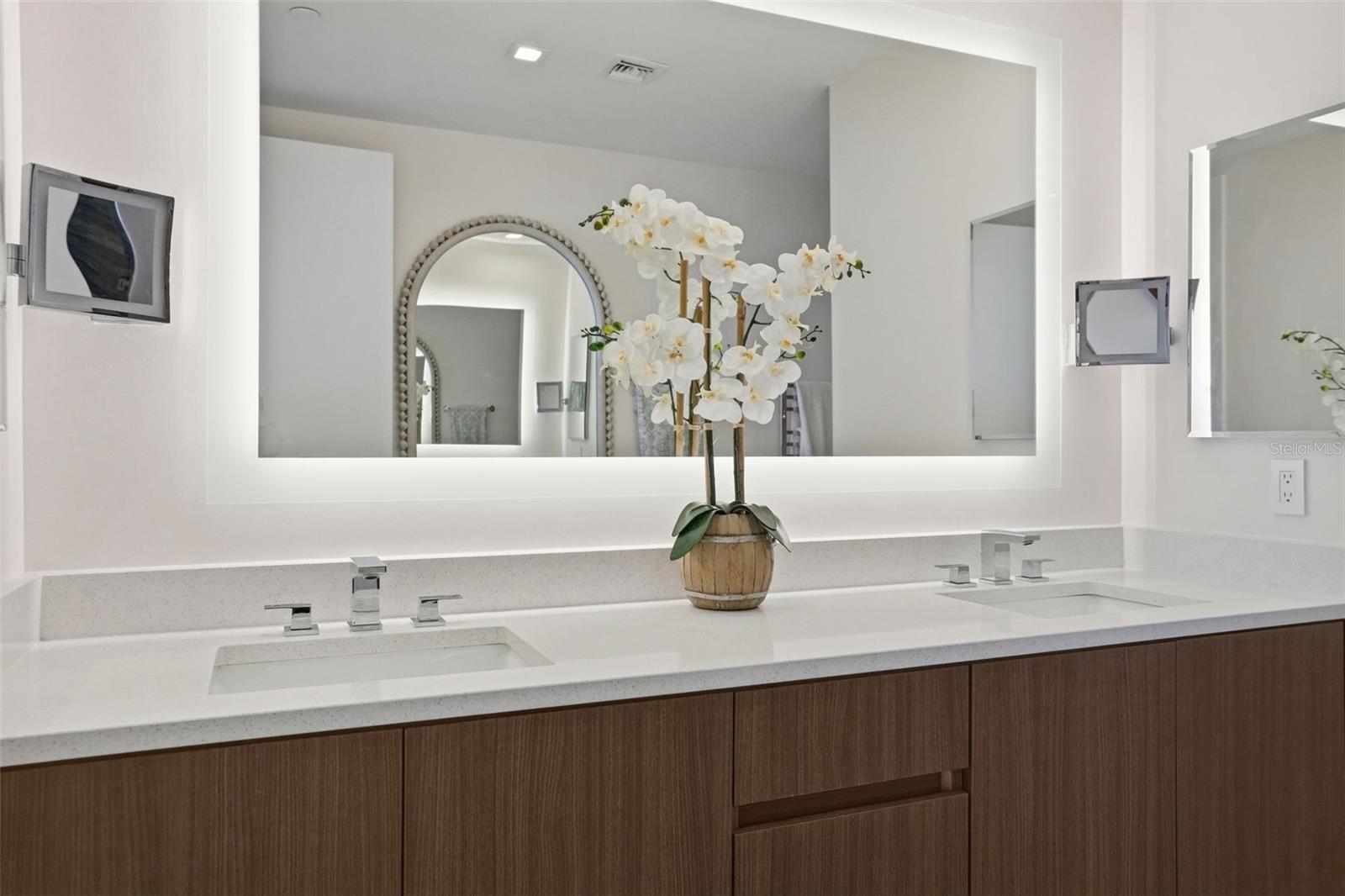 MARINA POINTE EAST - Residential