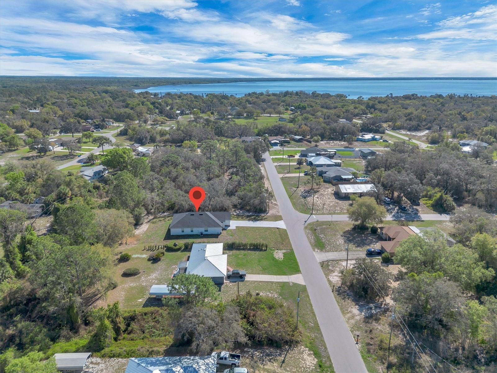 WALK IN WATER LAKE ESTATES PH 03 - Residential