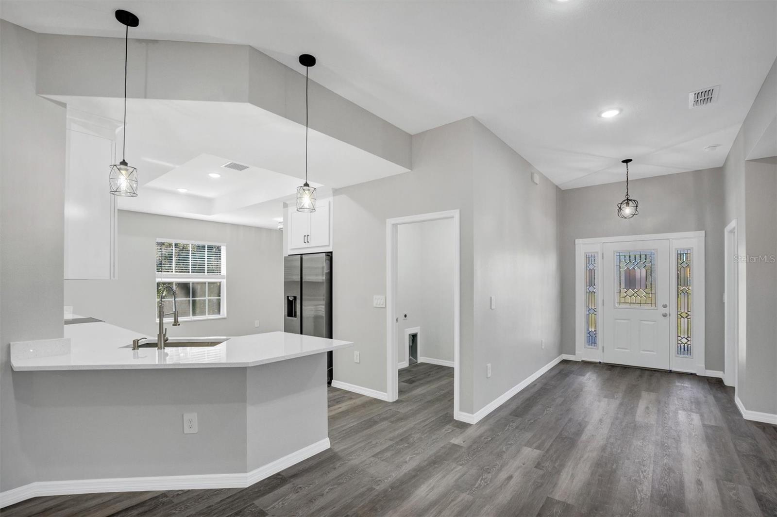 WALK IN WATER LAKE ESTATES PH 03 - Residential