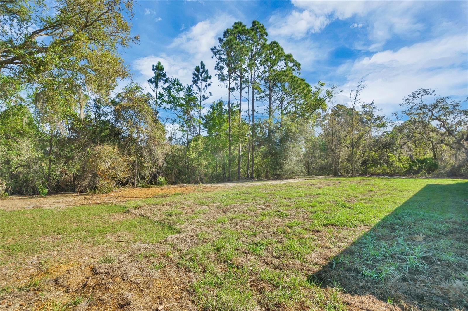 WALK IN WATER LAKE ESTATES PH 03 - Residential