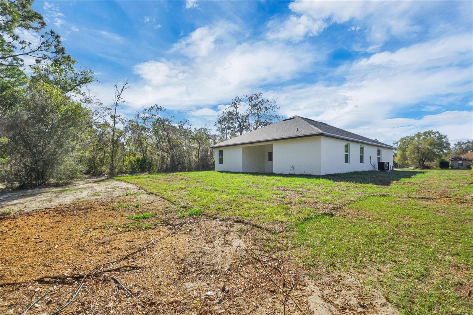 WALK IN WATER LAKE ESTATES PH 03 - Residential